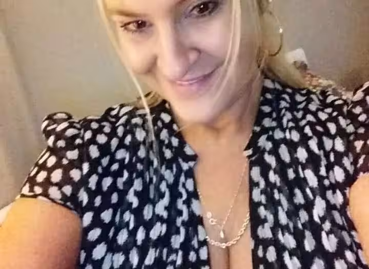 Sara - Escort in Charlotte, NC