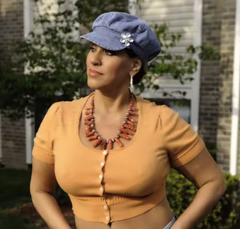 Escort/Massage Melanie38DD in Chicago, IL