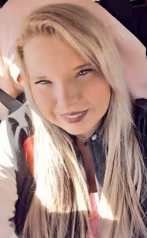 Katrina Kat Kovell and Kali