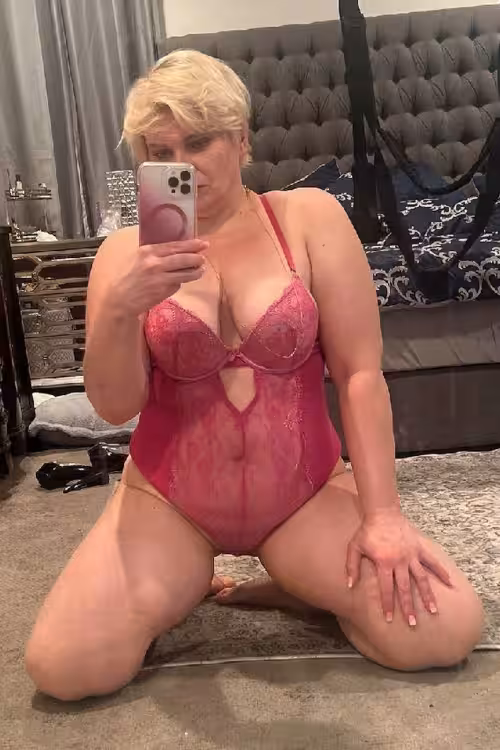 Genevieve - Escort in Scottsdale, AZ